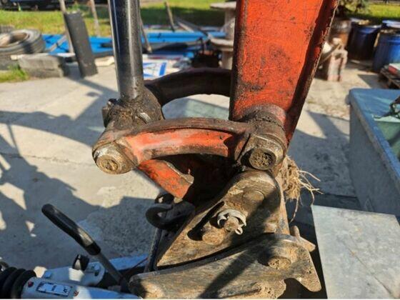 Syndyk sprzeda minikoparkę gąsienicową Kubota KX018-4