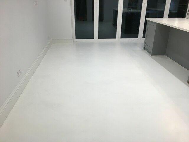 Mikrocement, mikrobeton, posadzki z mikrocementu