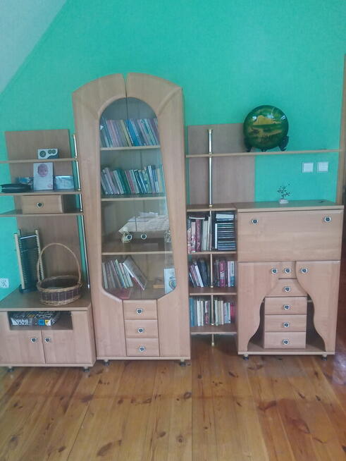 Sprzedam regał młodzieżowy