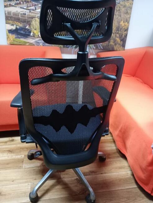 Fotel krzesło ergonomiczne z zagłówkiem GROSPOL fotele krzes