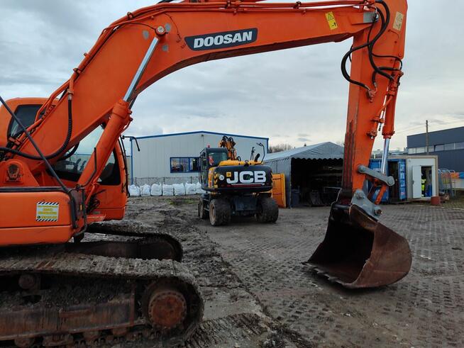 Wynajem dużej koparki 25 Ton