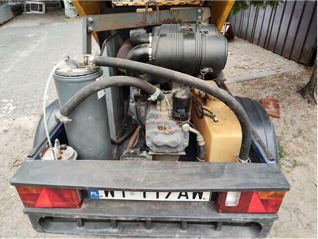 Syndyk sprzeda przyczepę kompresora Compair C 42, rok 2015