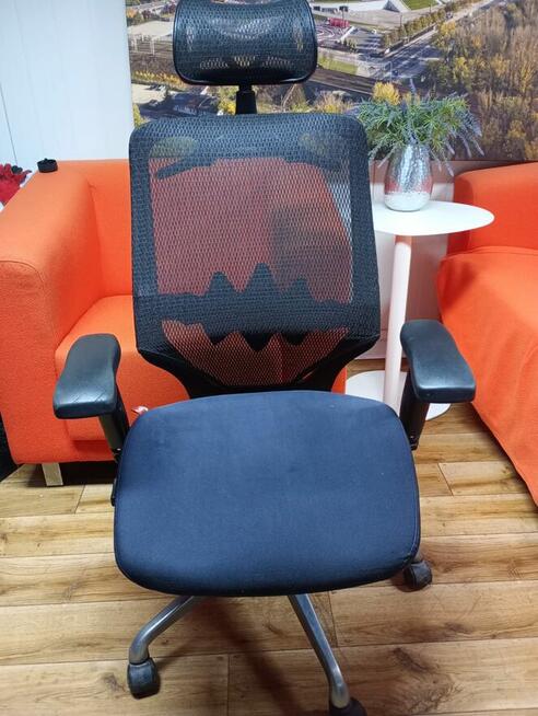 Fotel krzesło ergonomiczne z zagłówkiem GROSPOL fotele krzes