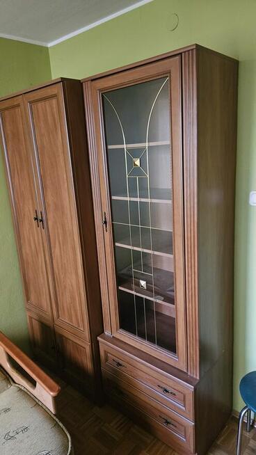 Sprzedam meble niezniszczone.