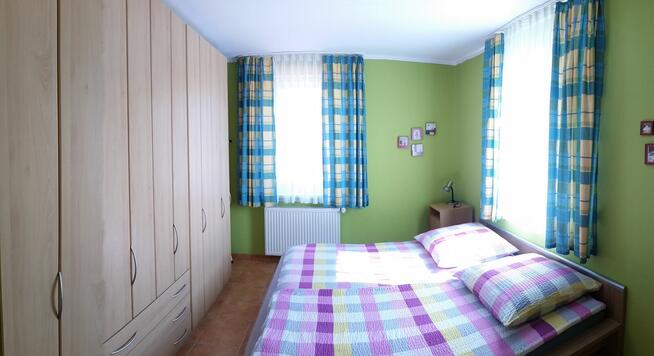 Domki wczasowe nad jeziorem z basenem