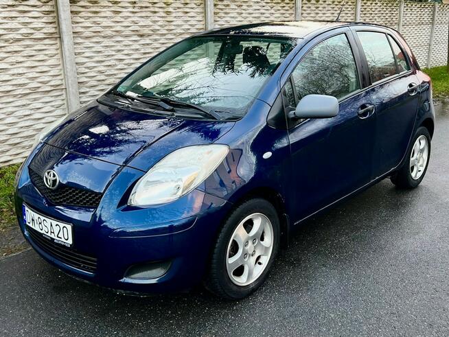 Toyota Yaris II 1.3 16V 101KM Klimatyzacja Alufelgi