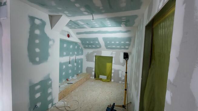 Remonty/wykończenia wnętrz/ elewacje