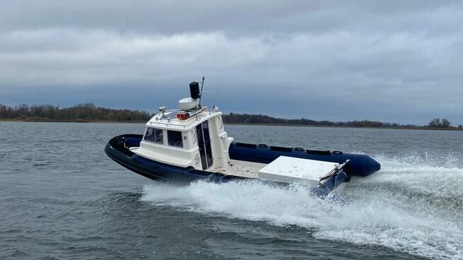 Wynajem łodzi motorowej techniczno-patrolowej PARKER RIB 750