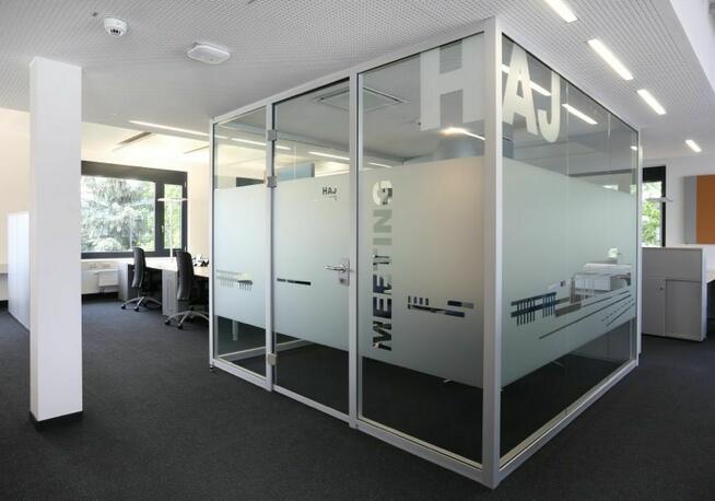 Codzienne sprzątanie biur – klucz do sukcesu w każdej firmie