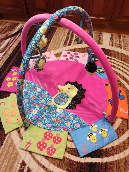 mata edukacyjna dla niemowlęcia w bardzo dobrym stanie