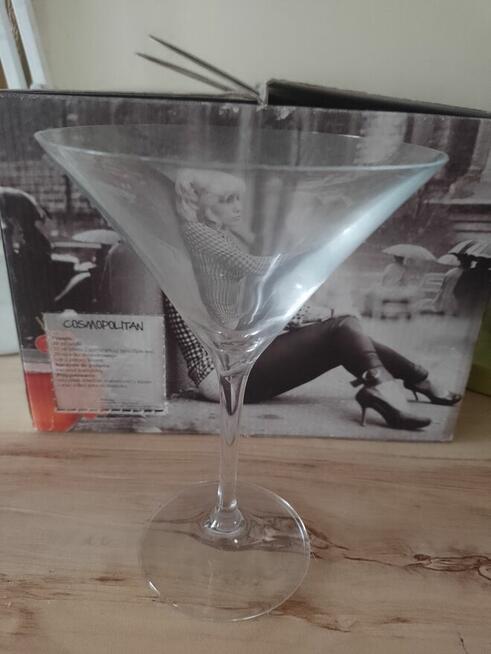 Sprzedam kieliszki do Szampana