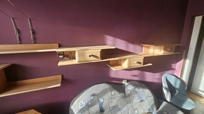 Sprzedam meble niezniszczone.