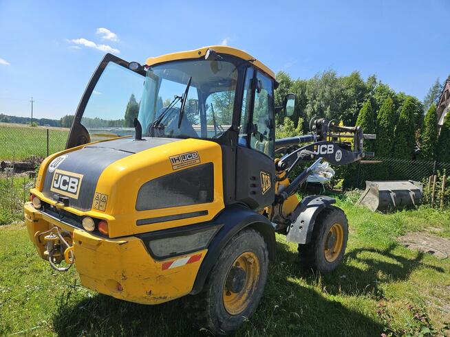 Jcb409