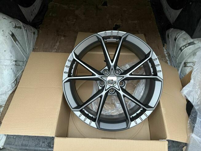 Felgi aluminiowe 8x19 5x114,3 et45 szary mat