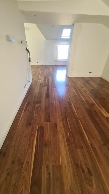 Cyklinowanie parkietów – Profesjonalnie, szybko