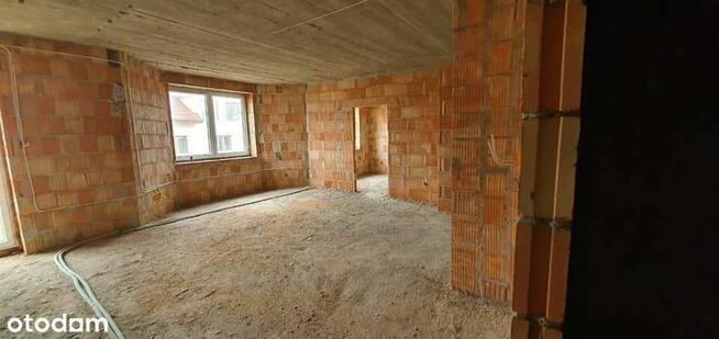 Budynek mieszkalno - usługowy.