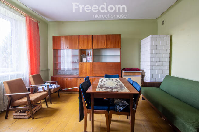 Nieruchomość z domem, gospodarstwem, lasem i polem