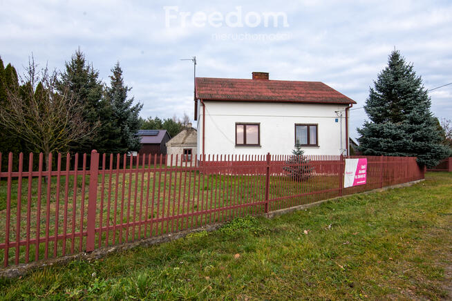 Nieruchomość z domem, gospodarstwem, lasem i polem