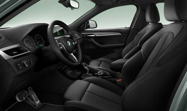 BMW X2 sDrive18d M Pakiet Podgrzewane Fotele Kamera Tempomat Ambient LED PDC