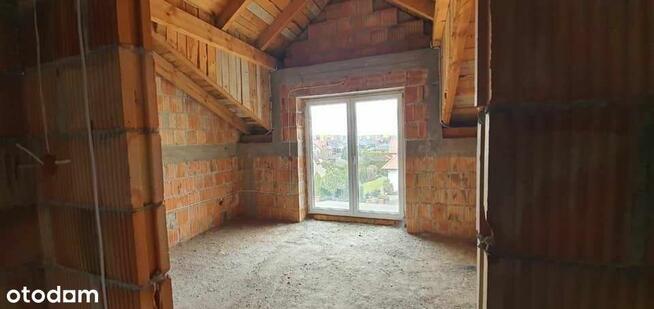 Budynek mieszkalno - usługowy.