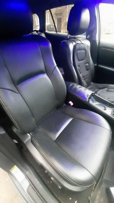 Sprzedam Toyotę Avensis