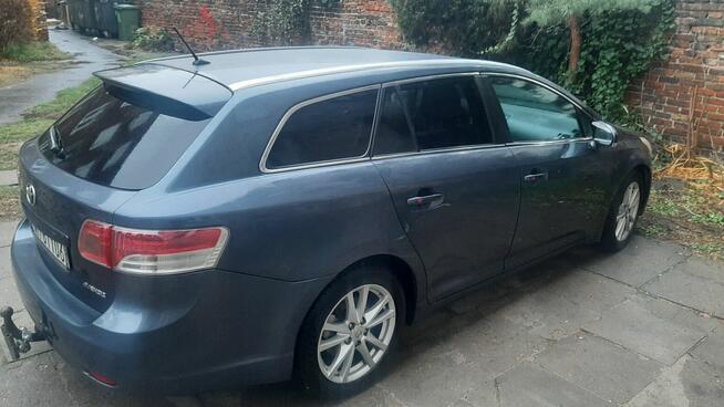 Sprzedam Toyotę Avensis