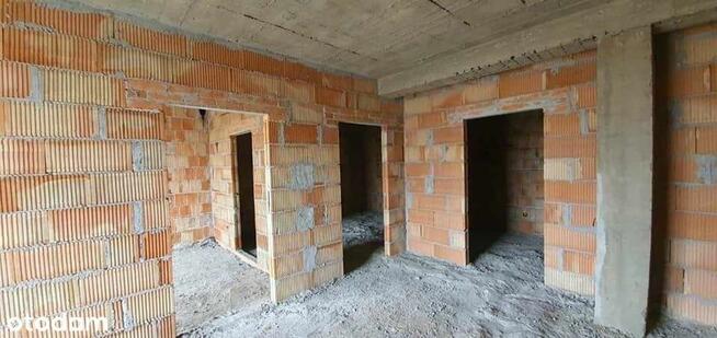 Budynek mieszkalno - usługowy.