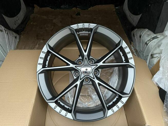 Felgi aluminiowe 8x19 5x114,3 et45 szary mat