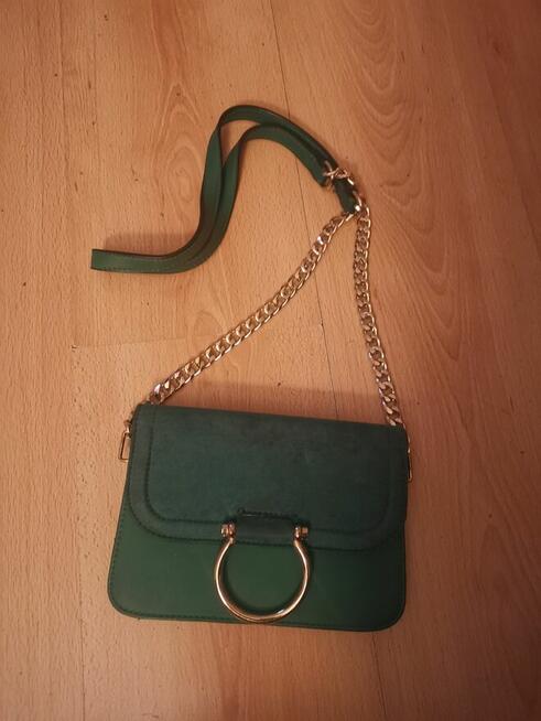 Mała elegancka torebka damska