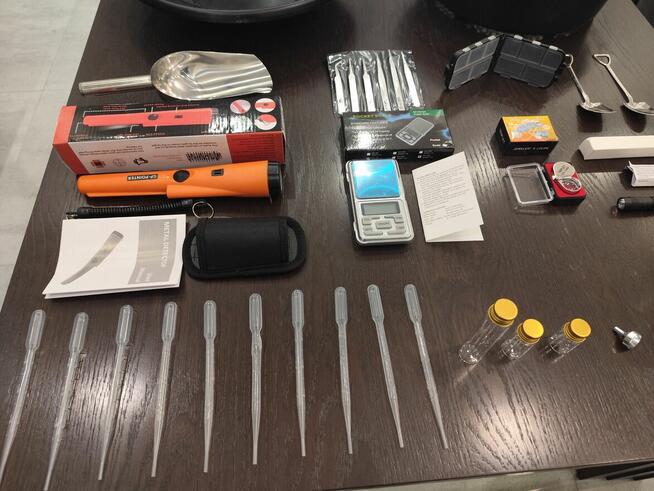 Zestaw do płukania złota - Miska, sito, lupa, waga, detektor