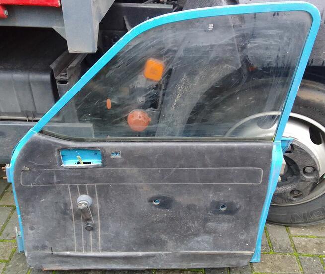 Drzwi samochodowe RENAULT 12 (R12) DACIA 4 szt. kompletne