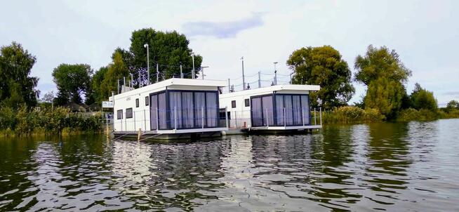 Okazja !Houseboat - dom na wodzie z silnikiem