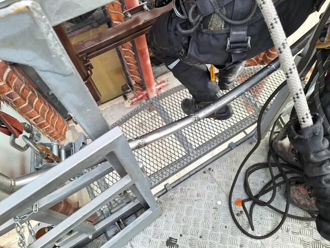 Podnośnik koszowy 40 42m Usługi Wrocław