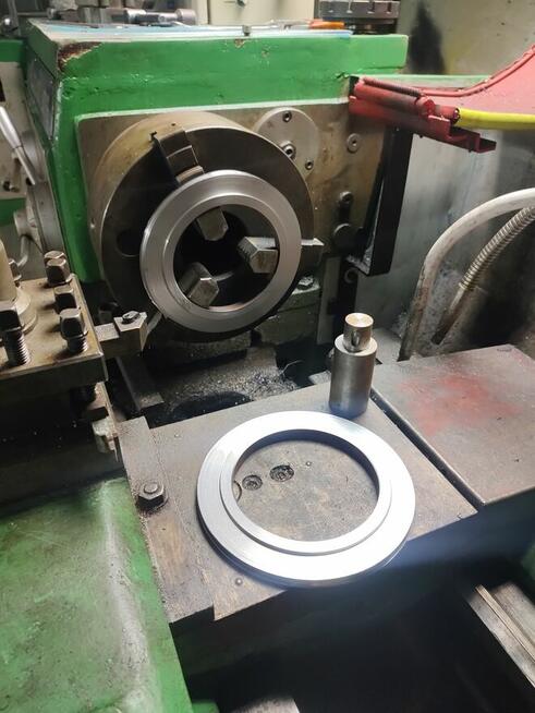 Usługi frezarką/tokarką