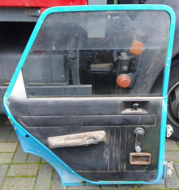 Drzwi samochodowe RENAULT 12 (R12) DACIA 4 szt. kompletne