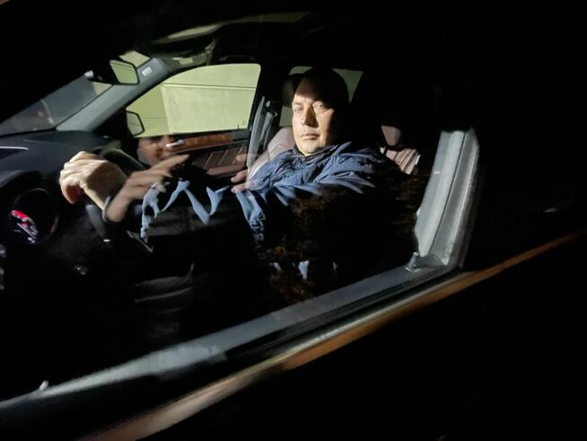 Samotnik pozna Samotniczke