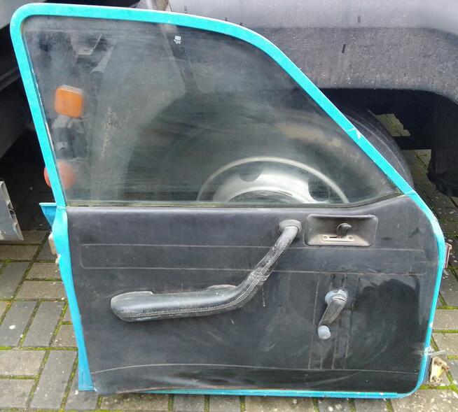Drzwi samochodowe RENAULT 12 (R12) DACIA 4 szt. kompletne