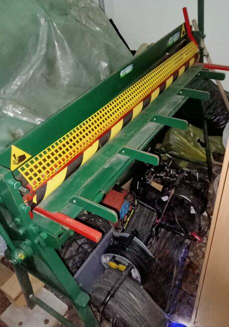 Gilotyna do blachy, Nożyce gilotynowe NGR1, 1250mm/1mm