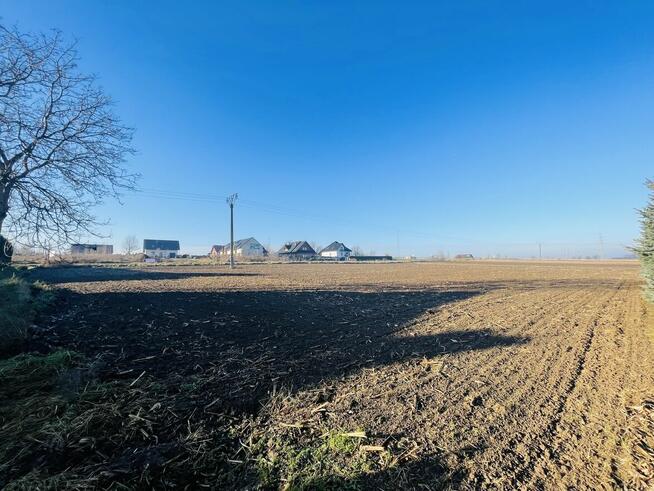 Sprzedam działkę budowlaną