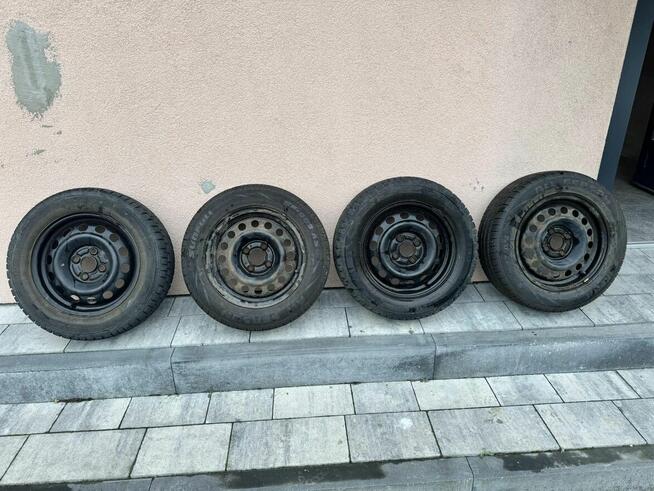 ** Opony Zimowe 185/60/R14 4x100 ** Ładny Bieżnik **