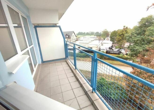 2pok 46met, ok. Strachowickiej BALKON/PIWNICA/2005 (Wrocław)