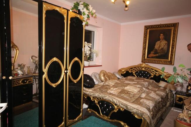 2pok 46met, ok. Strachowickiej BALKON/PIWNICA/2005 (Wrocław)