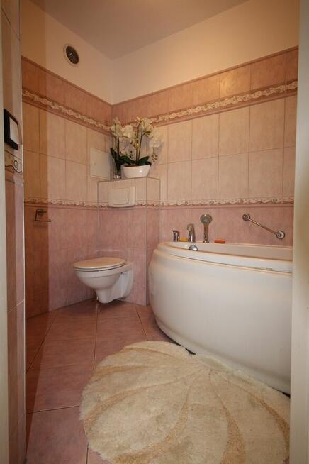 2pok 46met, ok. Strachowickiej BALKON/PIWNICA/2005 (Wrocław)