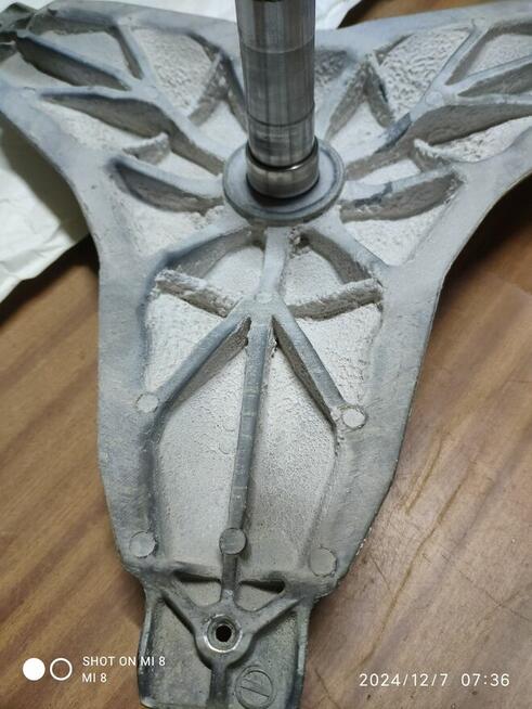 Krzyżak pralki Miele, bęben