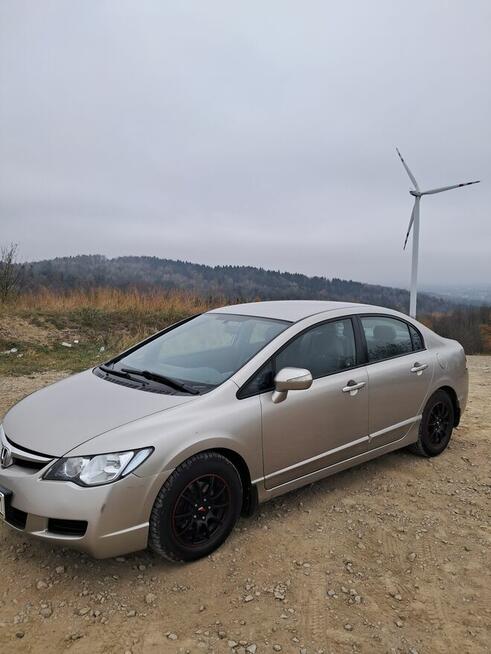 Sprzedam HONDA CIVIC 1. 8 benzyna 140km Polski salon 2007r