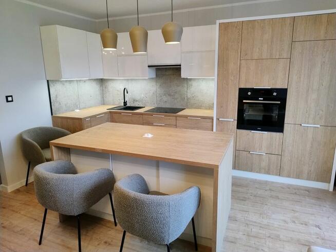 Sprzedam mieszkanie, 57 M2, Drugie piętro - Balkon