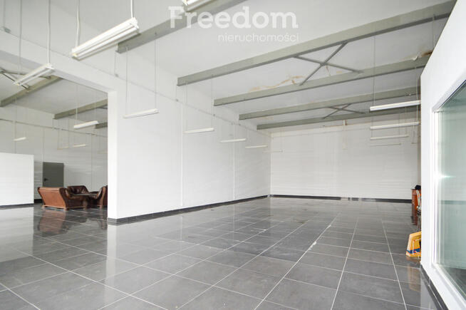 Handlowo-usługowy/dobra lokalizacja/duży parking