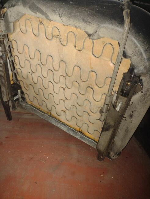 Fiat 125p-fotel kierowcy orginalny, klapka wlewu i inne