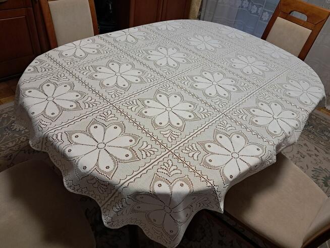 Serweta biała, żakardowa, 150x110, do sprzedania