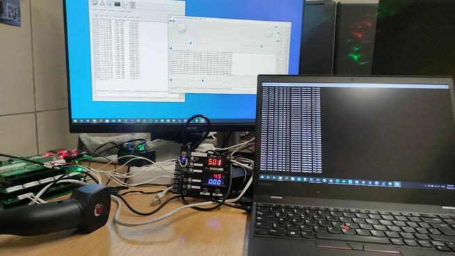 Lutowanie, montaż elektroniki, montaż akumulatorów.